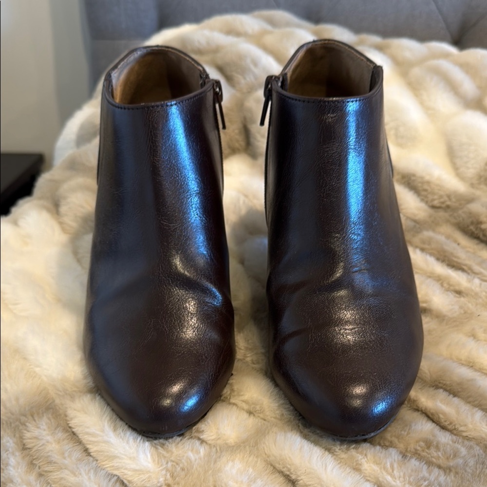 Elegant Brown Ankle Boots